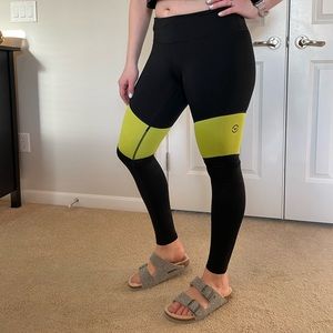 Virus tights leggings - size small